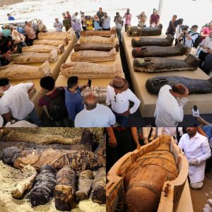 Unbelievable ! Α completely intact 2,600-year-old Mummy Was Opened After Archaeologists Found 59 Mysterious Mummified Coffins In Egypt